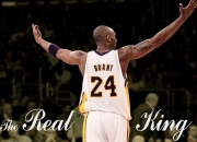 开云下载-优雅控制与原始血性，现代足球的双面图腾