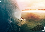 开云体育平台APP-翡翠绿与浅蓝灰的对决，压力如何淬炼出两种足球艺术