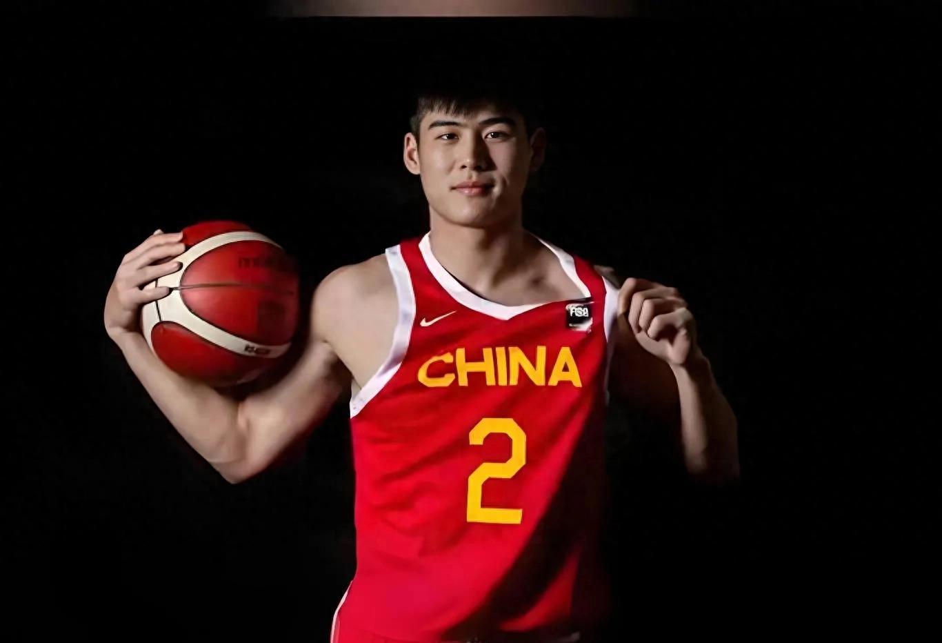 关于篮球明星越洪福重，商业价值受关注的信息