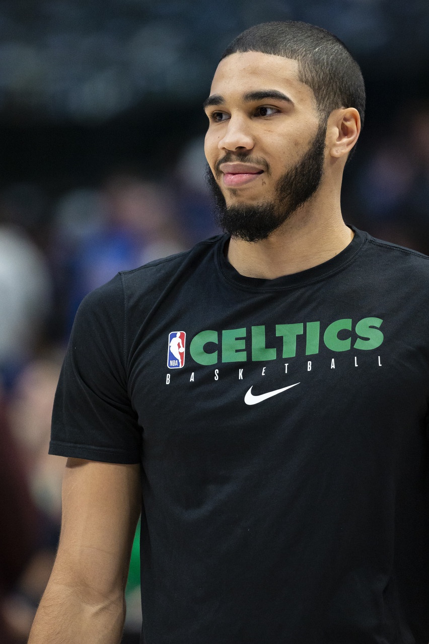 关于尼斯宣布主力前锋伤愈,将重返赛场的信息 关于尼斯宣布主力前锋伤愈,将重返赛场的信息