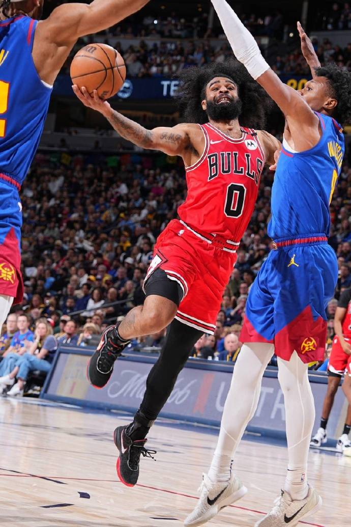 芝加哥公牛险胜RGE，Ming开启传奇时刻强强对话2025世界赛，引爆全场热议的简单介绍