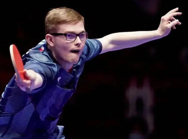 法国队鏖战英格兰队，许昕关键制胜