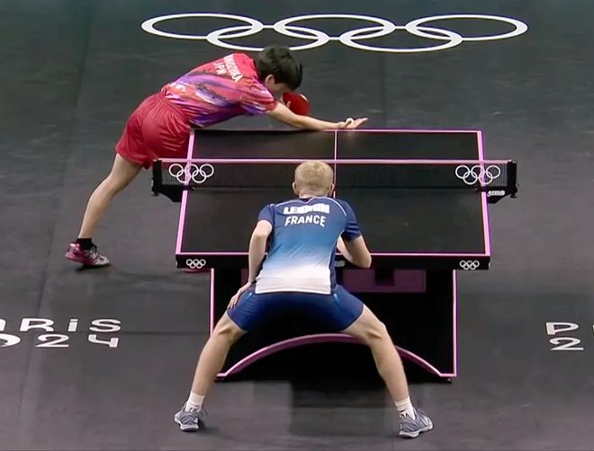 法国队险胜奥地利队，张本智和点燃赛场