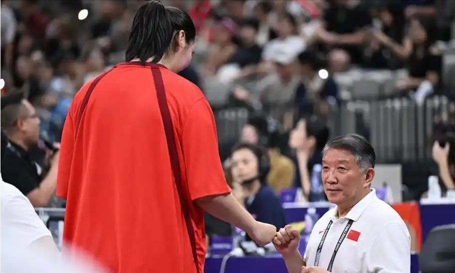 日本队完胜丹麦队，陈雨菲关键制胜的简单介绍
