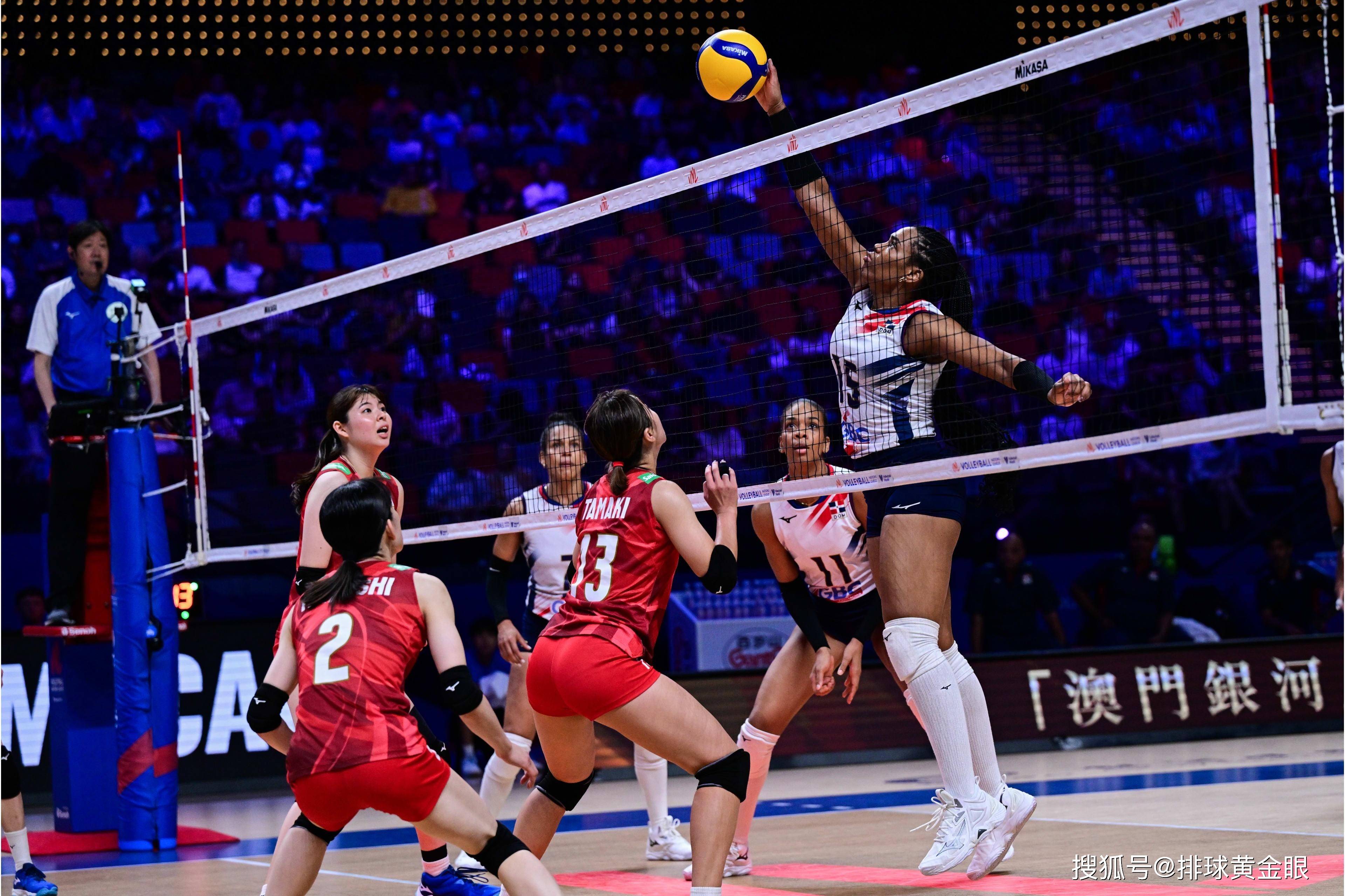 日本队翻盘中国队，波尔带队取胜