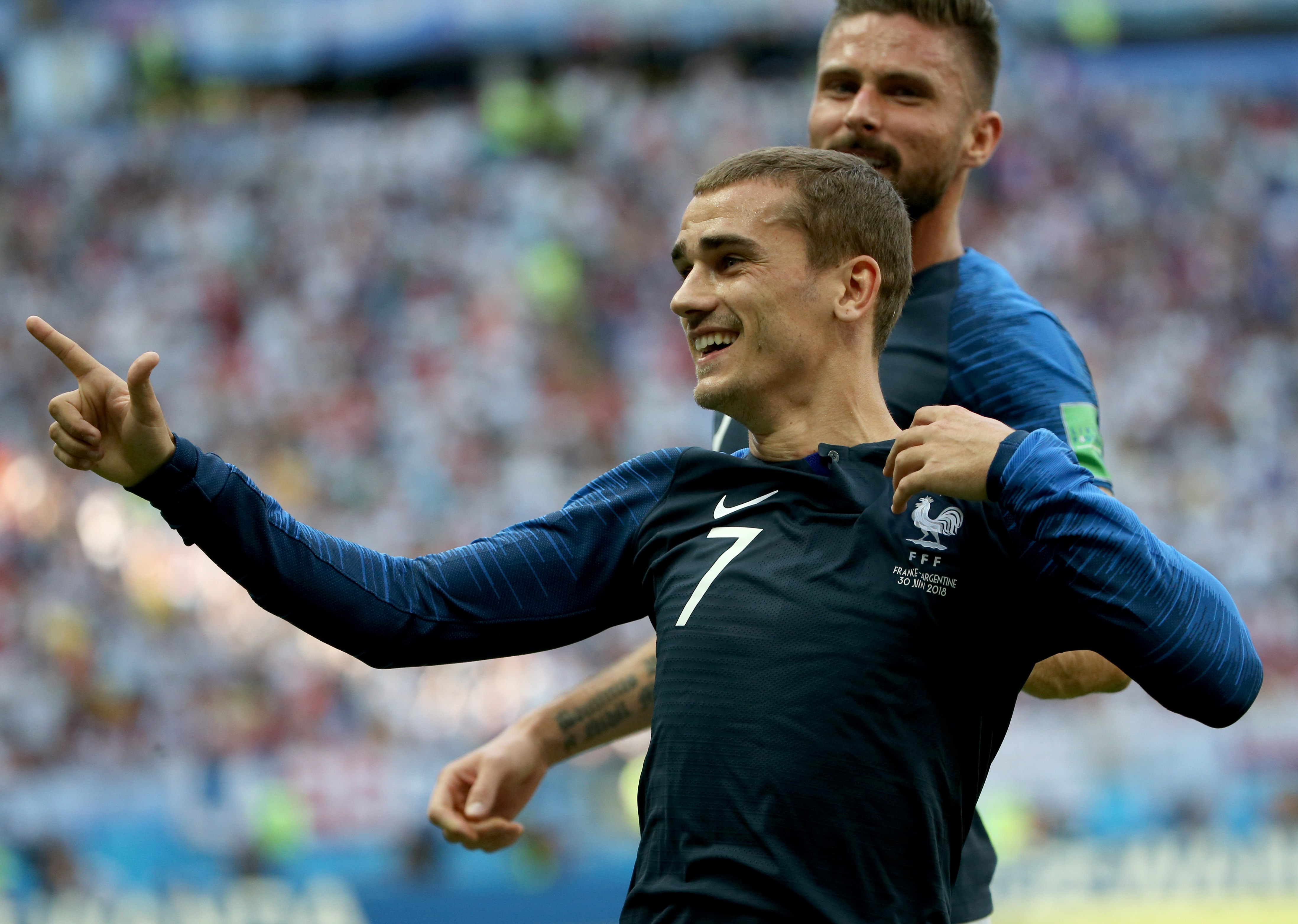 韩国队轻取法国队，黄鸭组合扛起全队