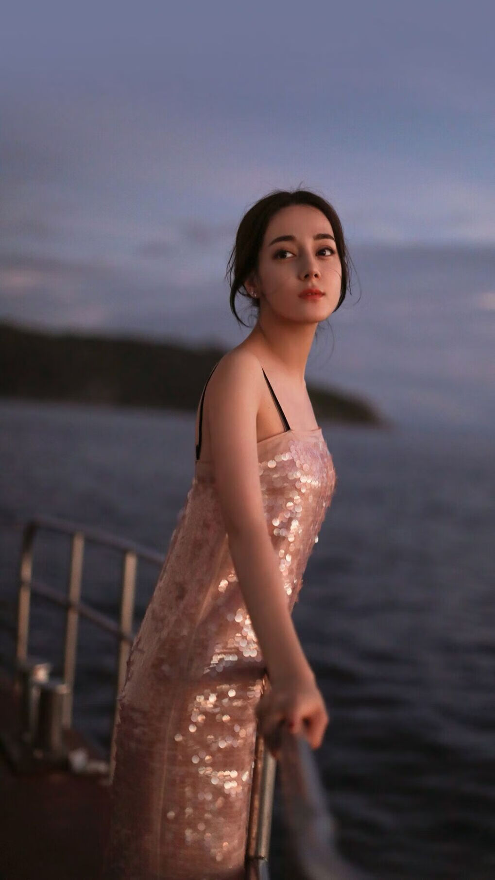 哈兰德满分之夜映照全球足坛，亚特兰大的铁血与新西兰的远望