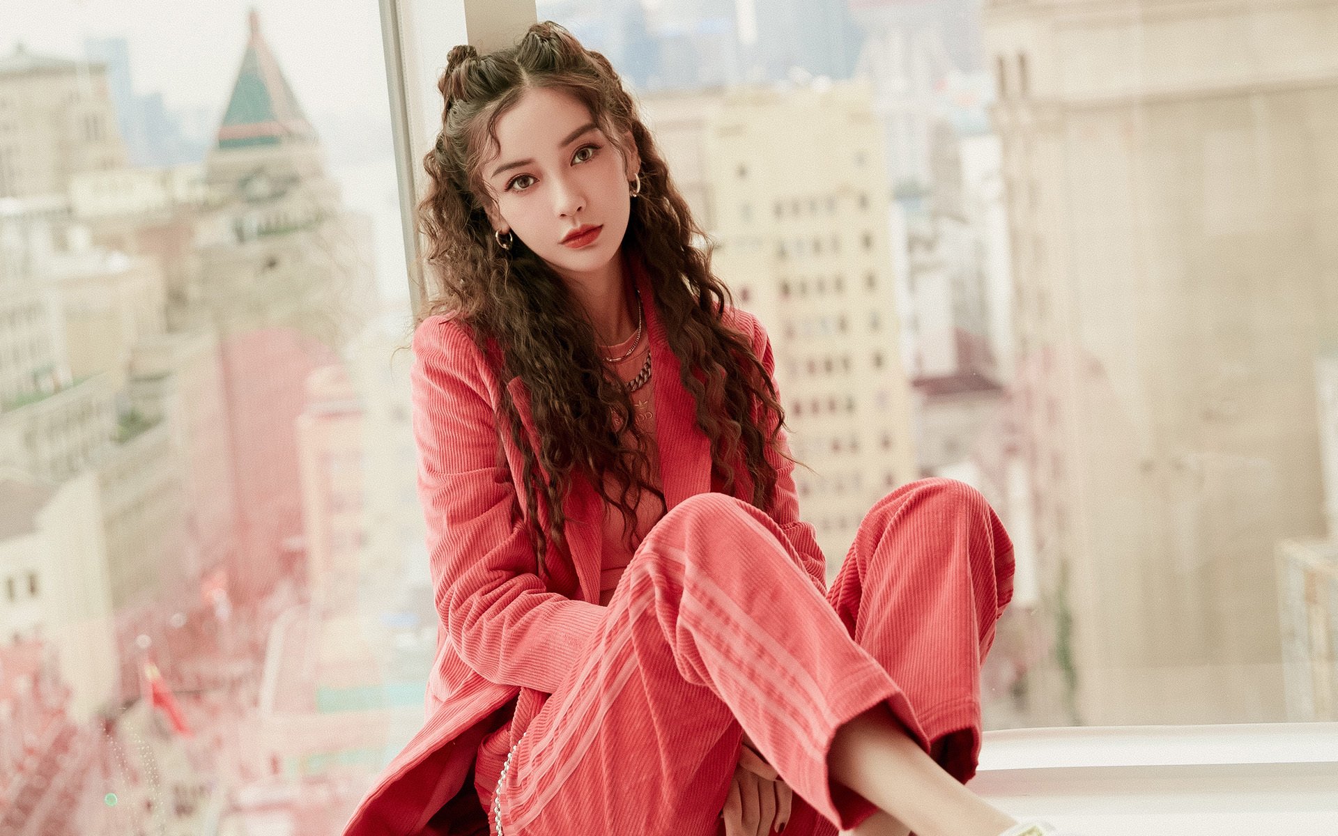 破茧之夜，三笘薰撕裂边路，荷兰的窒息美学压倒塞维利亚