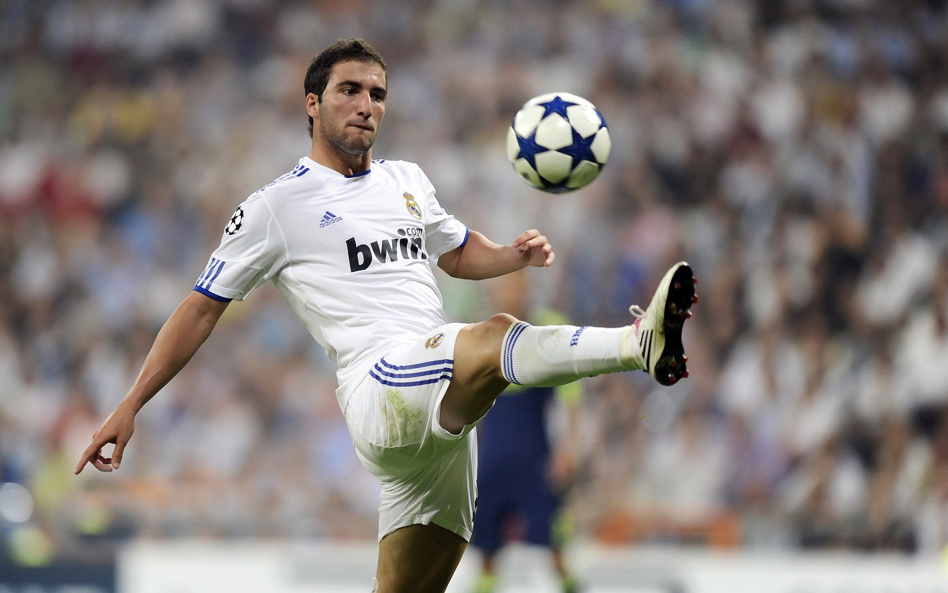 教练亲征！卢卡库攻破自家球门，却以救世主之姿上演绝地逆转