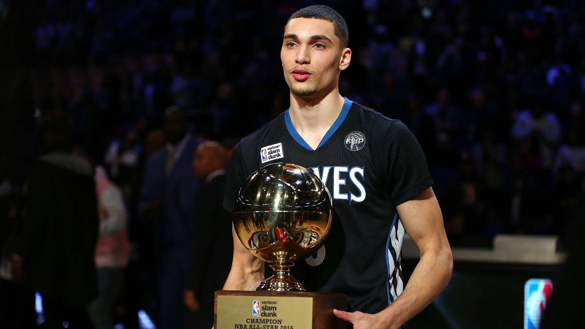 布伦森的救赎之夜，2026世界杯，那些改变世界的声音