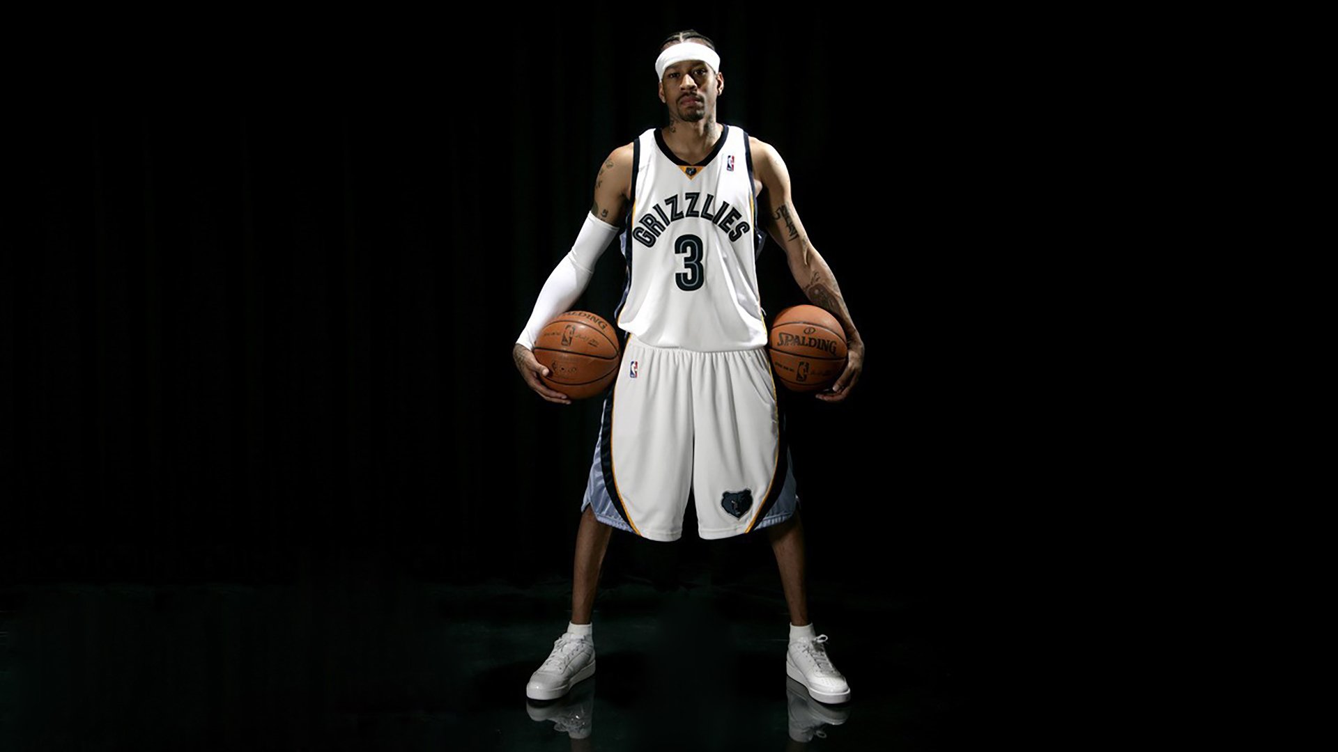 欧冠半决赛之夜，英格拉姆刷新得分纪录，点燃欧洲篮球之巅